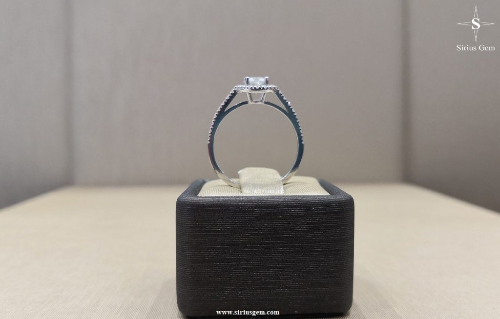 Alcor White Gold Ring